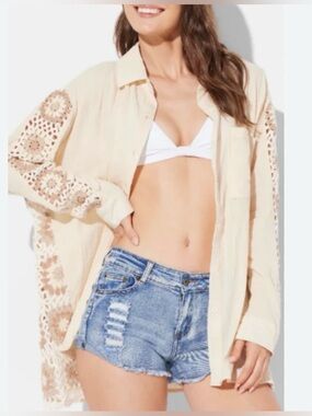 NWT Ocean Drive Crochet Button Up Shirt Beige Oversized Lightweight Boho Med.